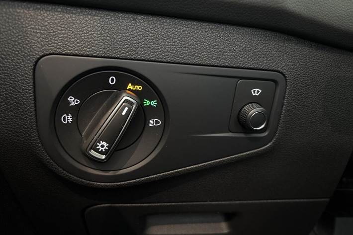 Blå VW Tiguan fra 2021