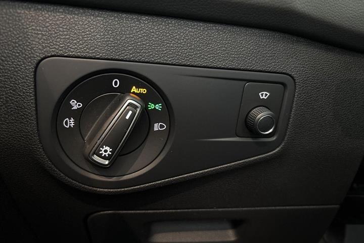 Blå VW Tiguan fra 2021