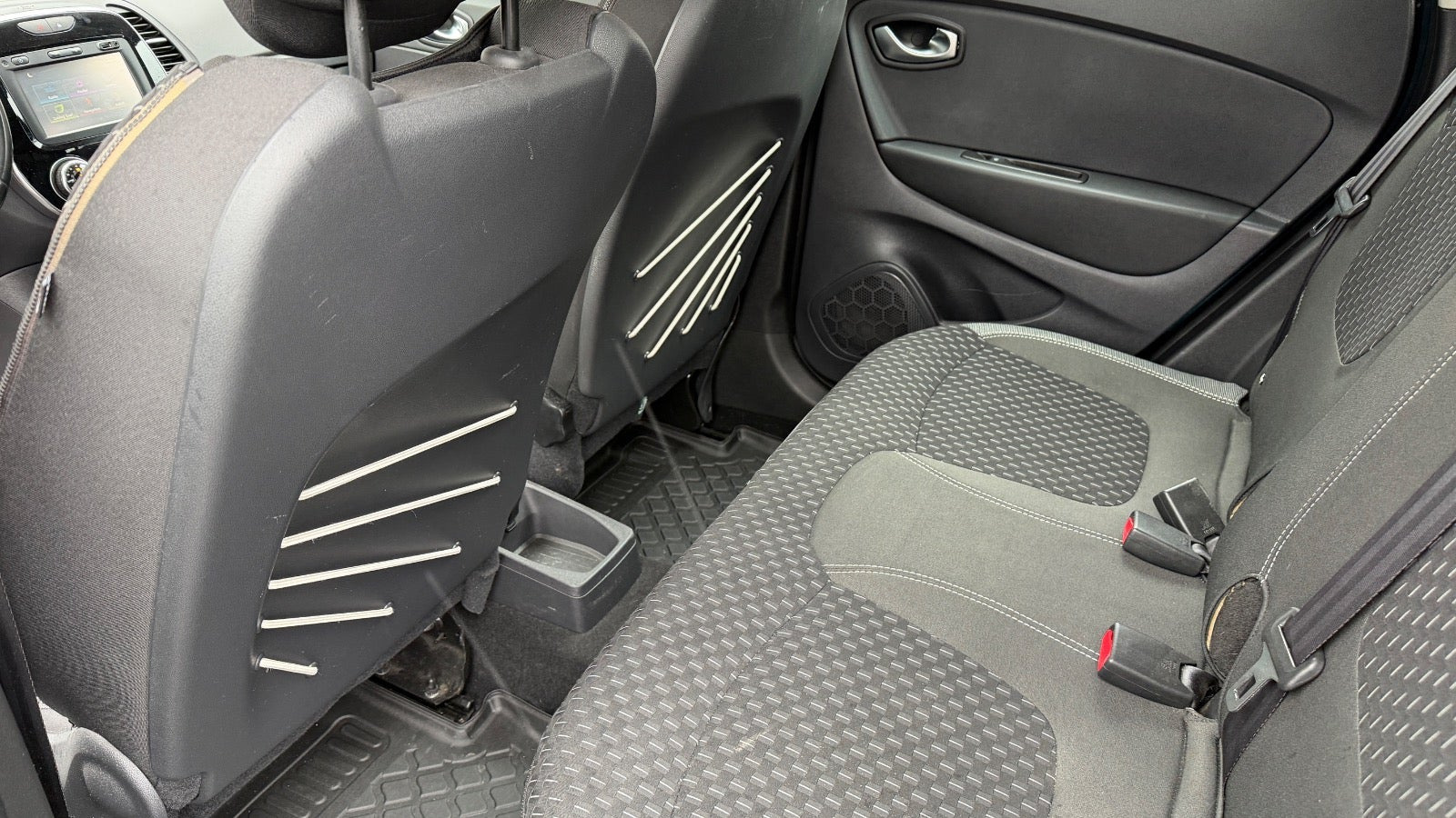 Blå Renault Captur fra 2018