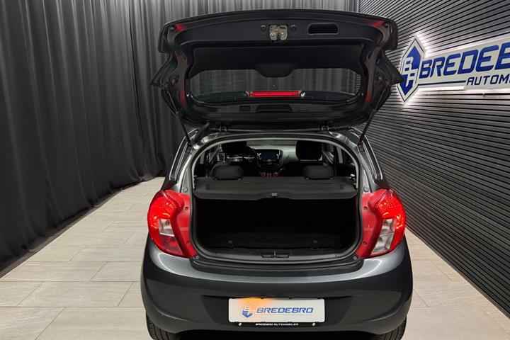 Sort Opel Karl fra 2017