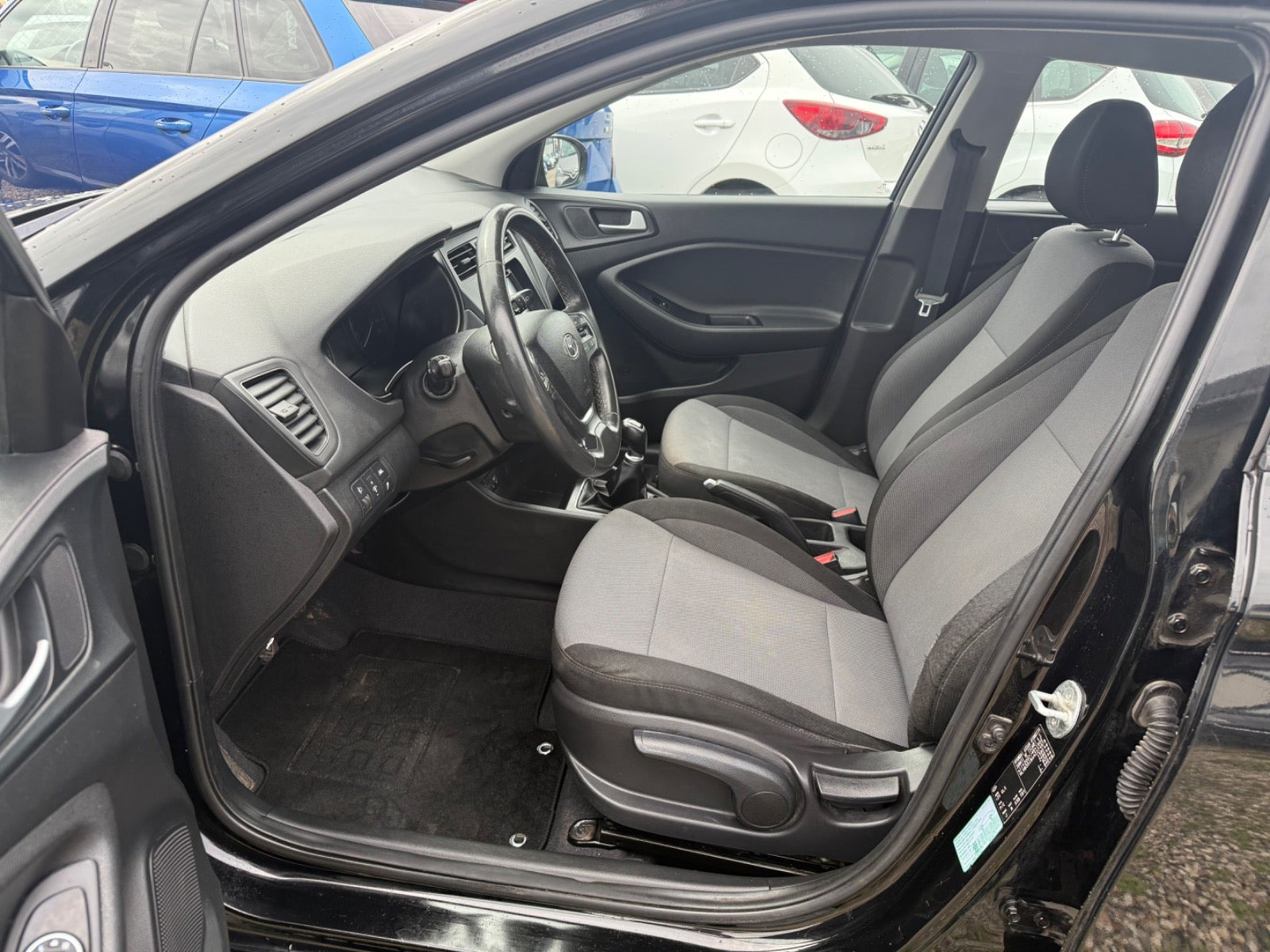 Sort Hyundai i20 fra 2017