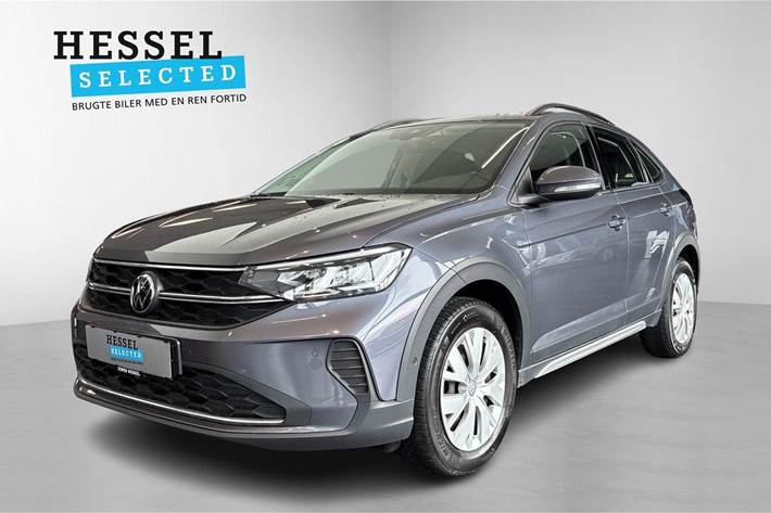 Grå VW Taigo fra 2022 set udefra