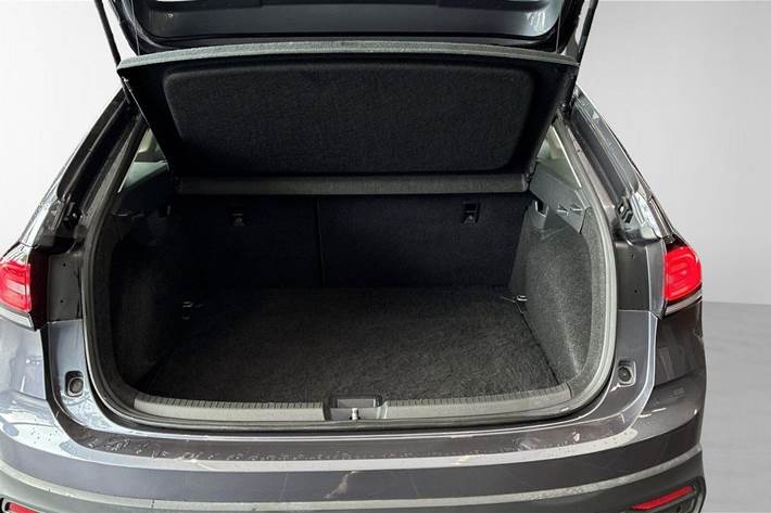 Grå VW Taigo fra 2022