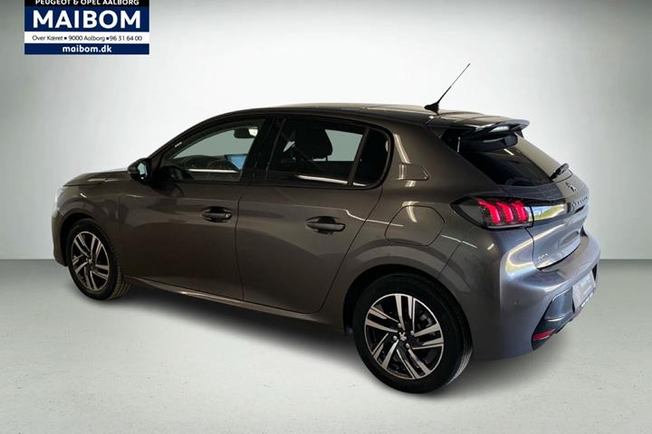 Grå Peugeot 208 fra 2020