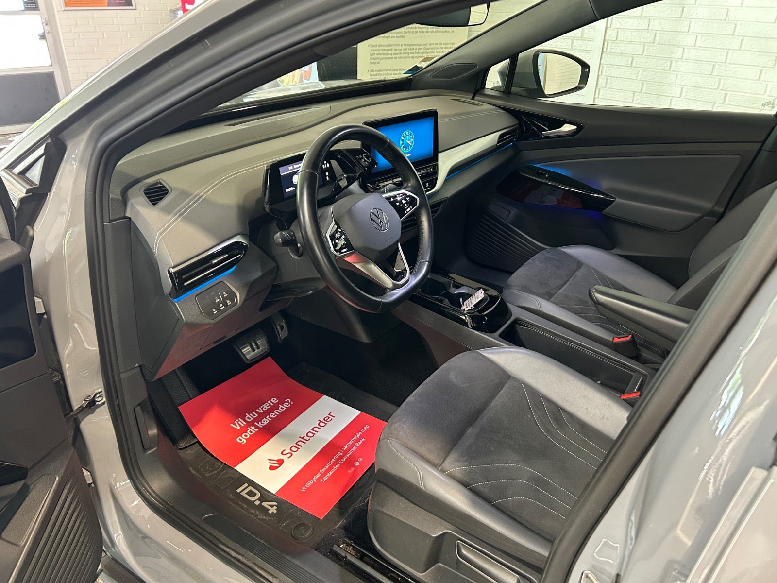 Grå VW ID.4 fra 2023