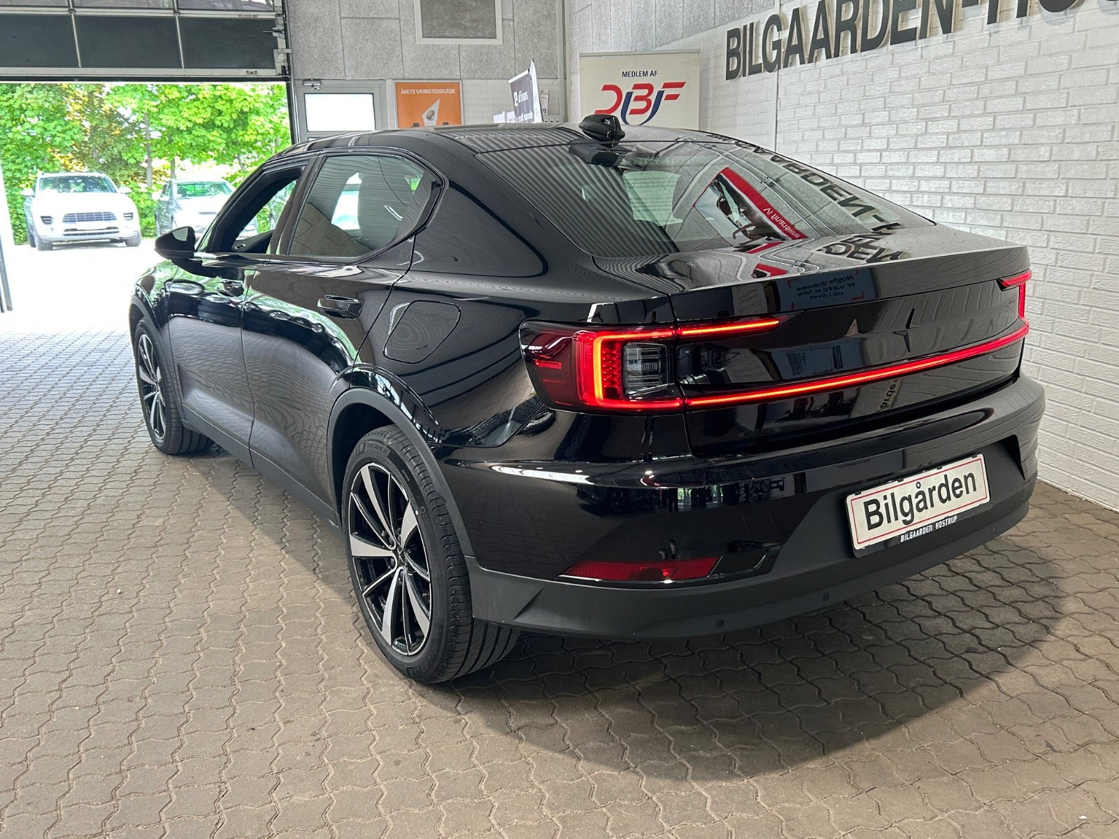 Sort Polestar 2 fra 2022