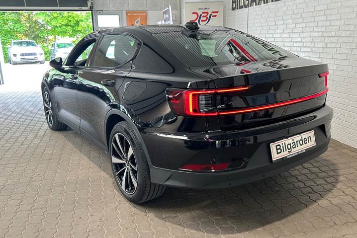 Sort Polestar 2 fra 2022