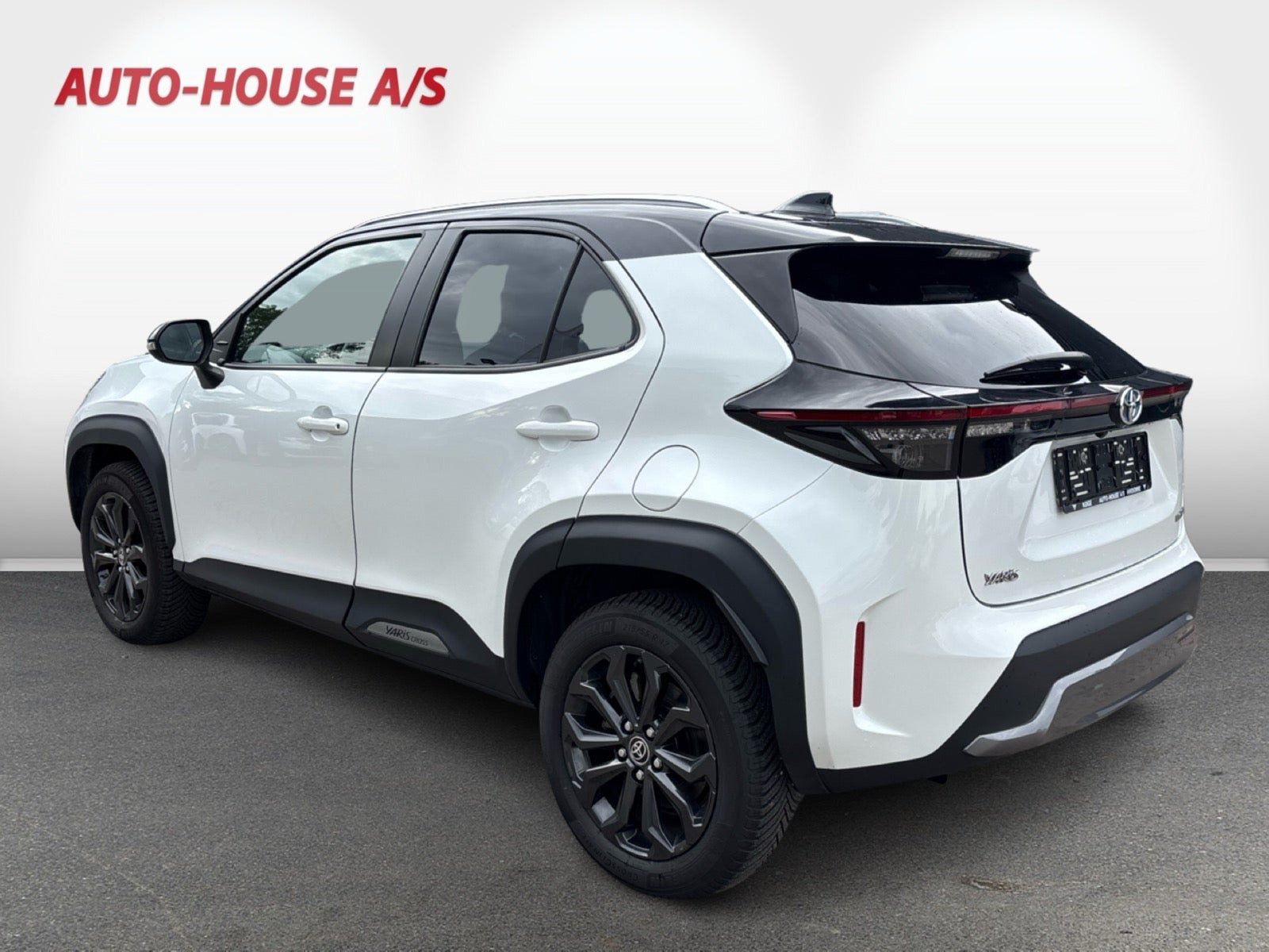 Hvid Toyota Yaris Cross fra 2022