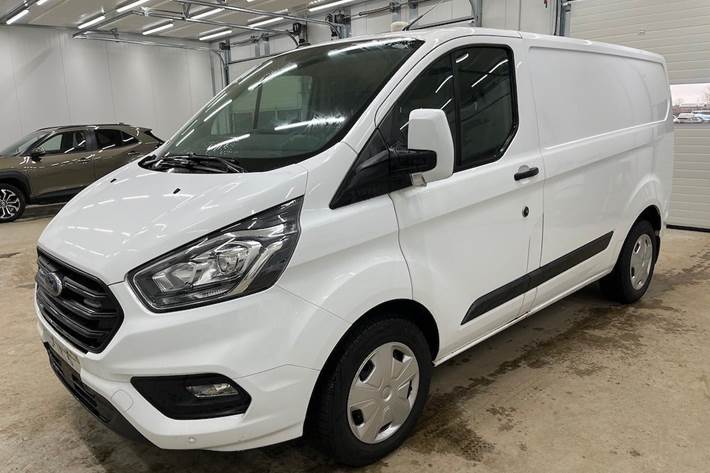 Hvid Ford Transit Custom 320 L1 fra 2021 set udefra