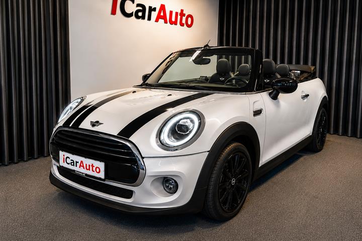 Sølv Mini Cooper fra 2019