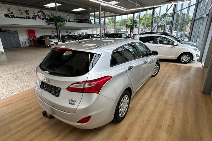 Sølv Hyundai i30 fra 2013