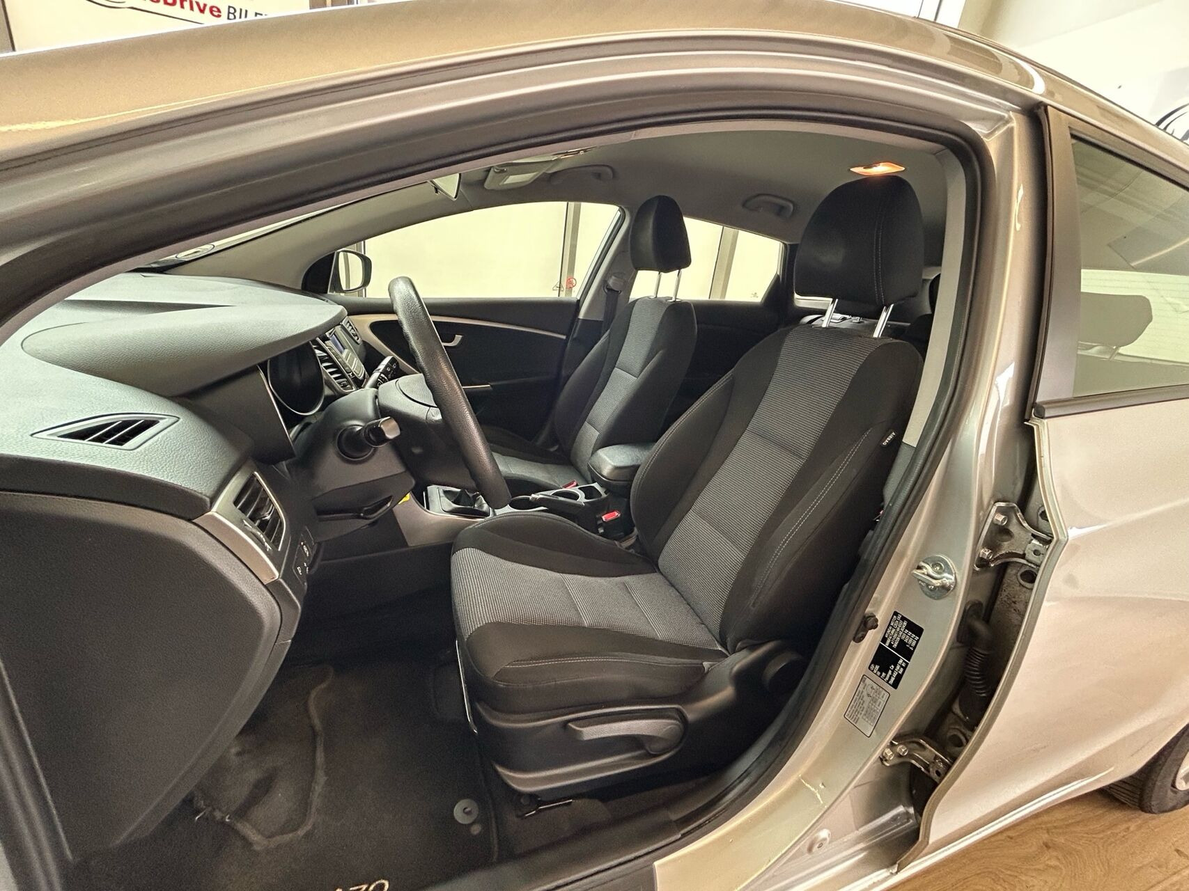 Sølv Hyundai i30 fra 2013