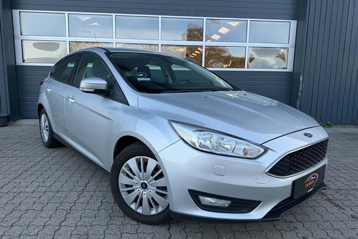 Sølv Ford Focus fra 2015