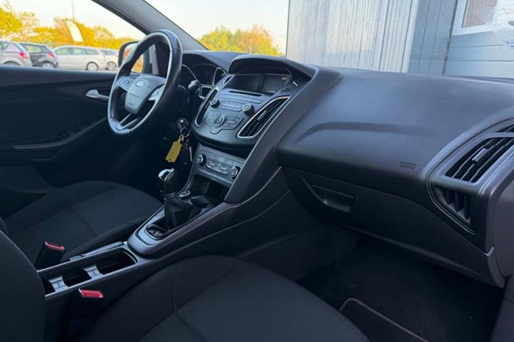 Sølv Ford Focus fra 2015