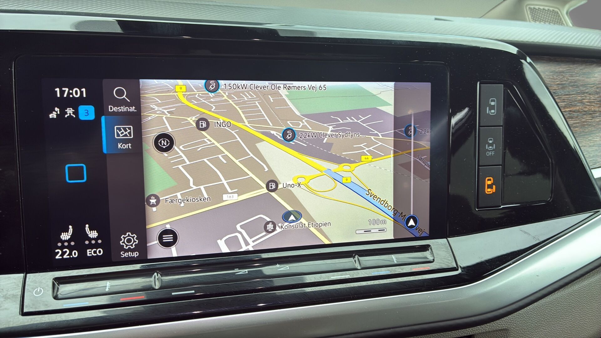 Blå VW Multivan fra 2022