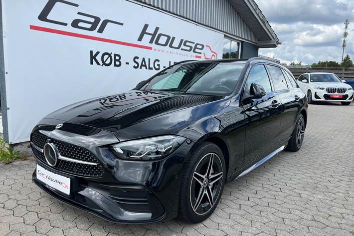 Sort Mercedes C300 e fra 2022 set udefra