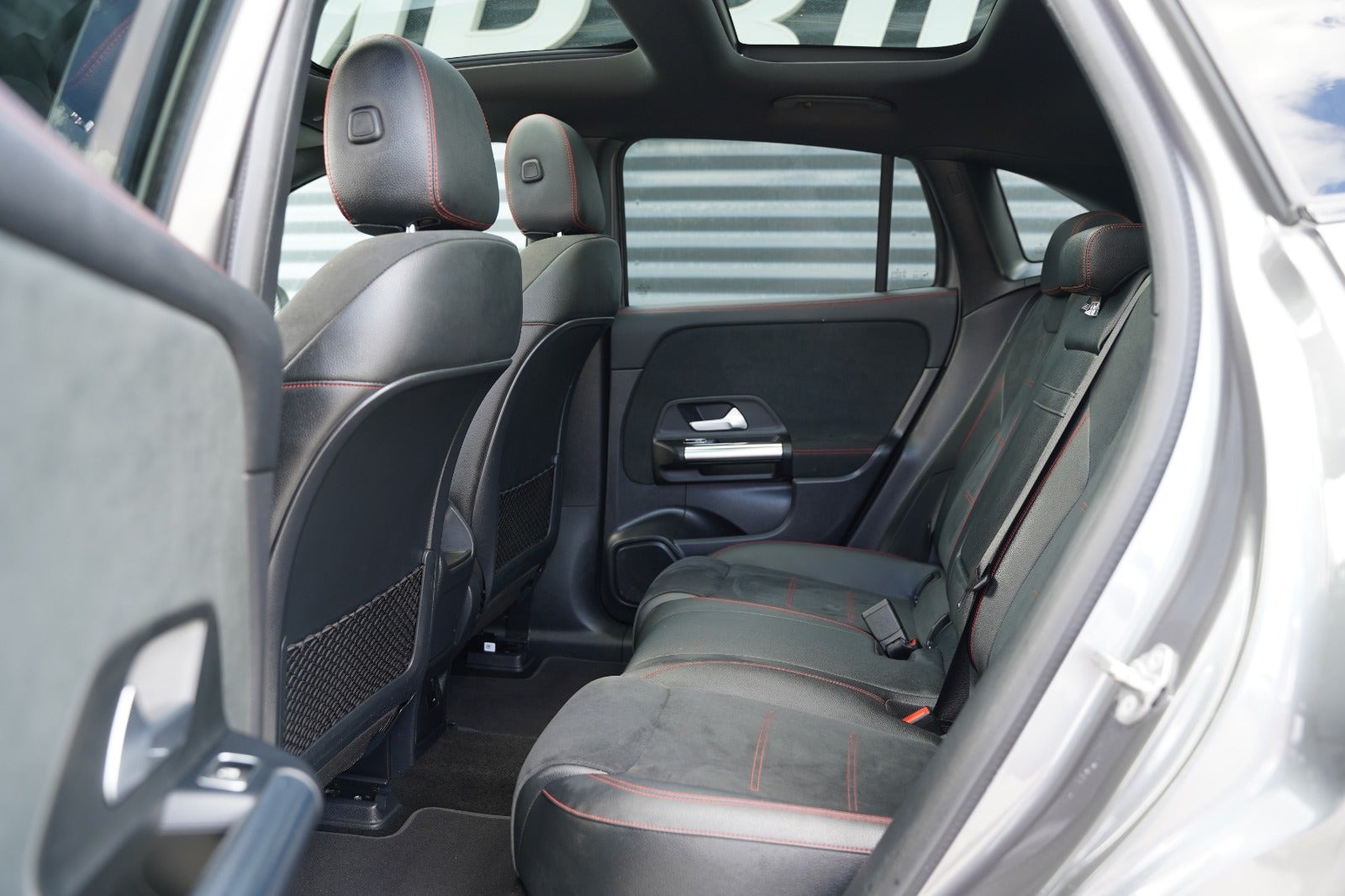 Sort Mercedes EQA250 fra 2021