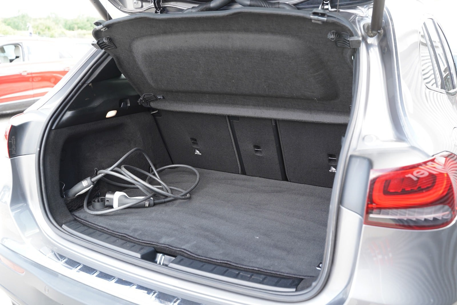 Sort Mercedes EQA250 fra 2021