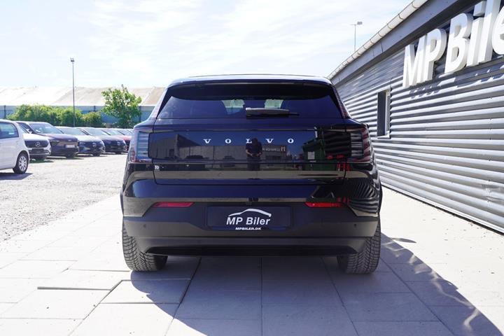 Sort Volvo EX30 fra 2025