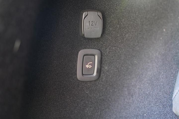 Sort Volvo EX30 fra 2025