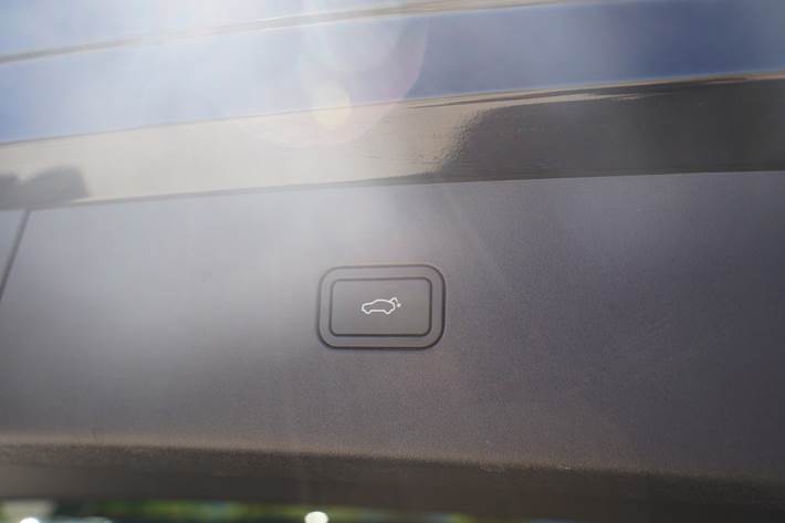 Sort Volvo EX30 fra 2025