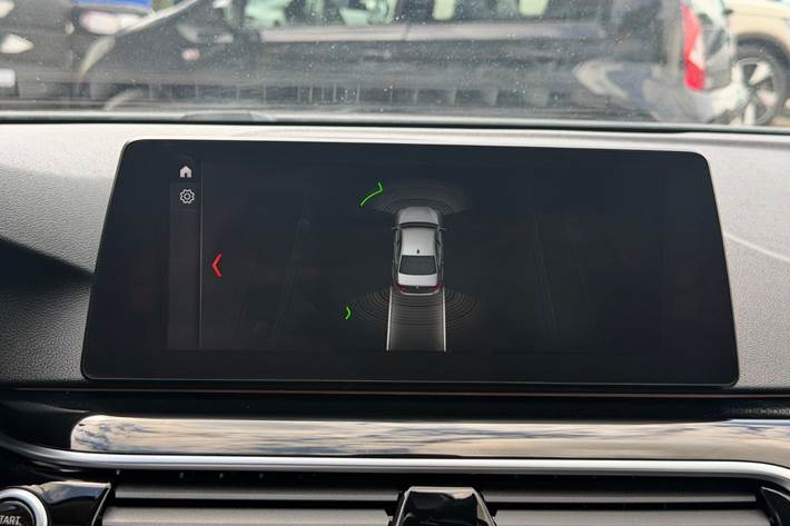 Grå BMW 520d fra 2018
