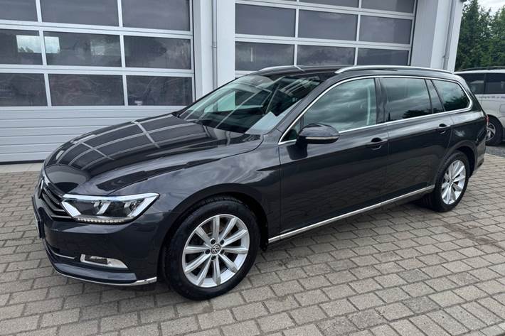 Grå VW Passat fra 2019