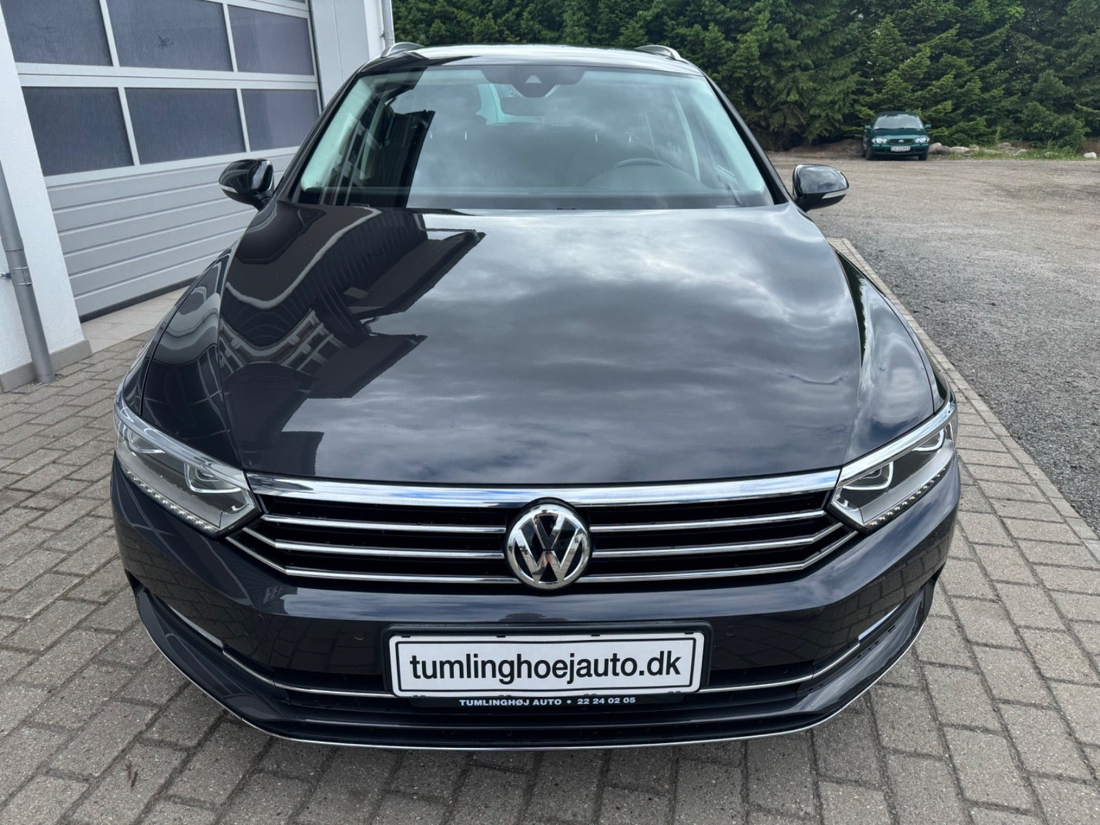 Grå VW Passat fra 2019