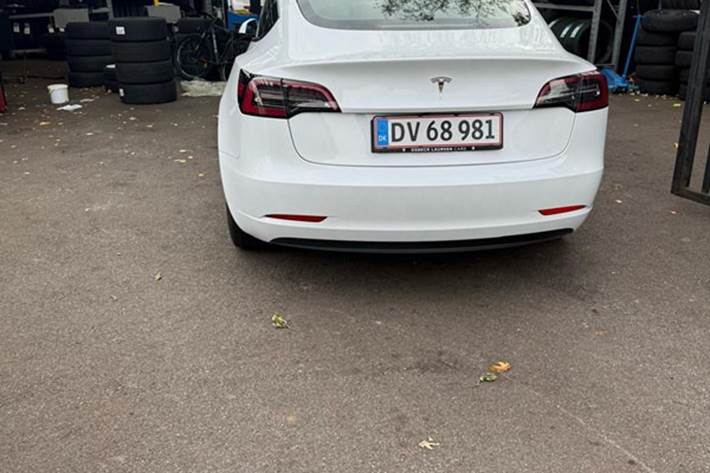 undefined Tesla Model 3 fra 2022