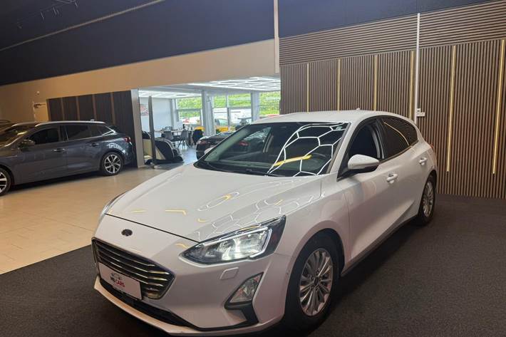 Hvid Ford Focus fra 2020