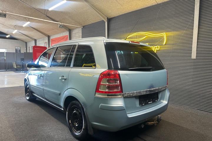 undefined Opel Zafira fra 2009