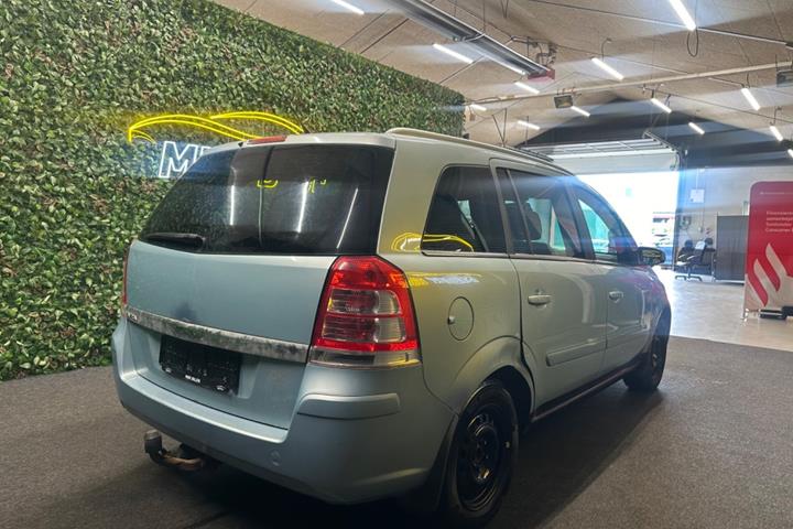 undefined Opel Zafira fra 2009