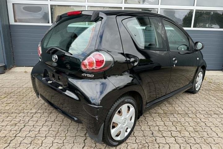 Sort Toyota Aygo fra 2009