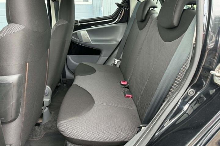 Sort Toyota Aygo fra 2009