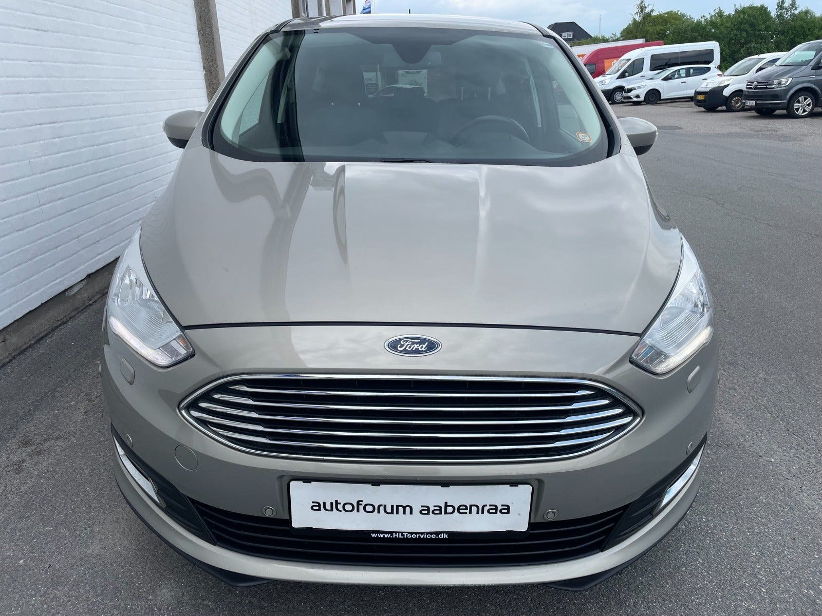 Gul Ford C-MAX fra 2017