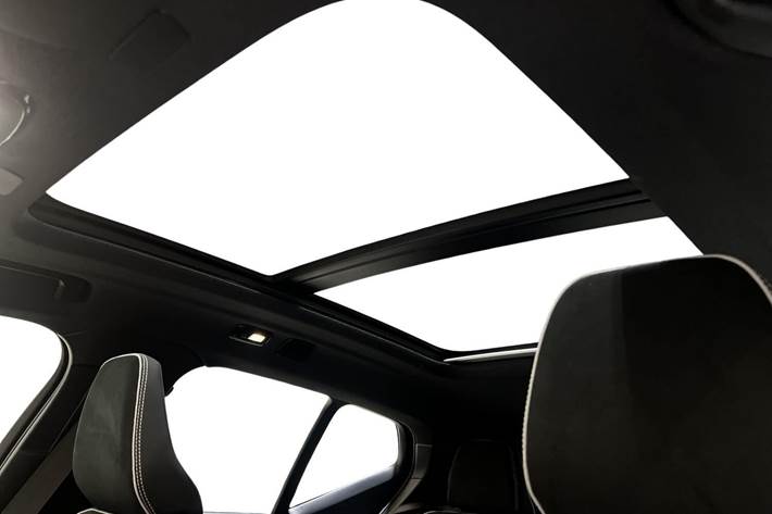 Grå Volvo EX40 fra 2026