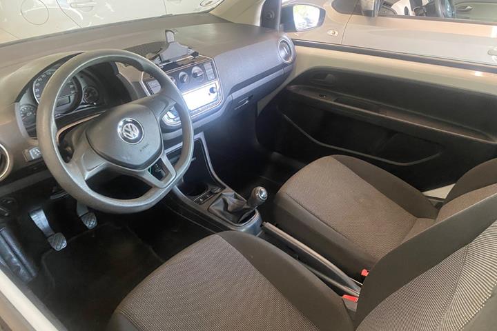 Hvid VW UP! fra 2018