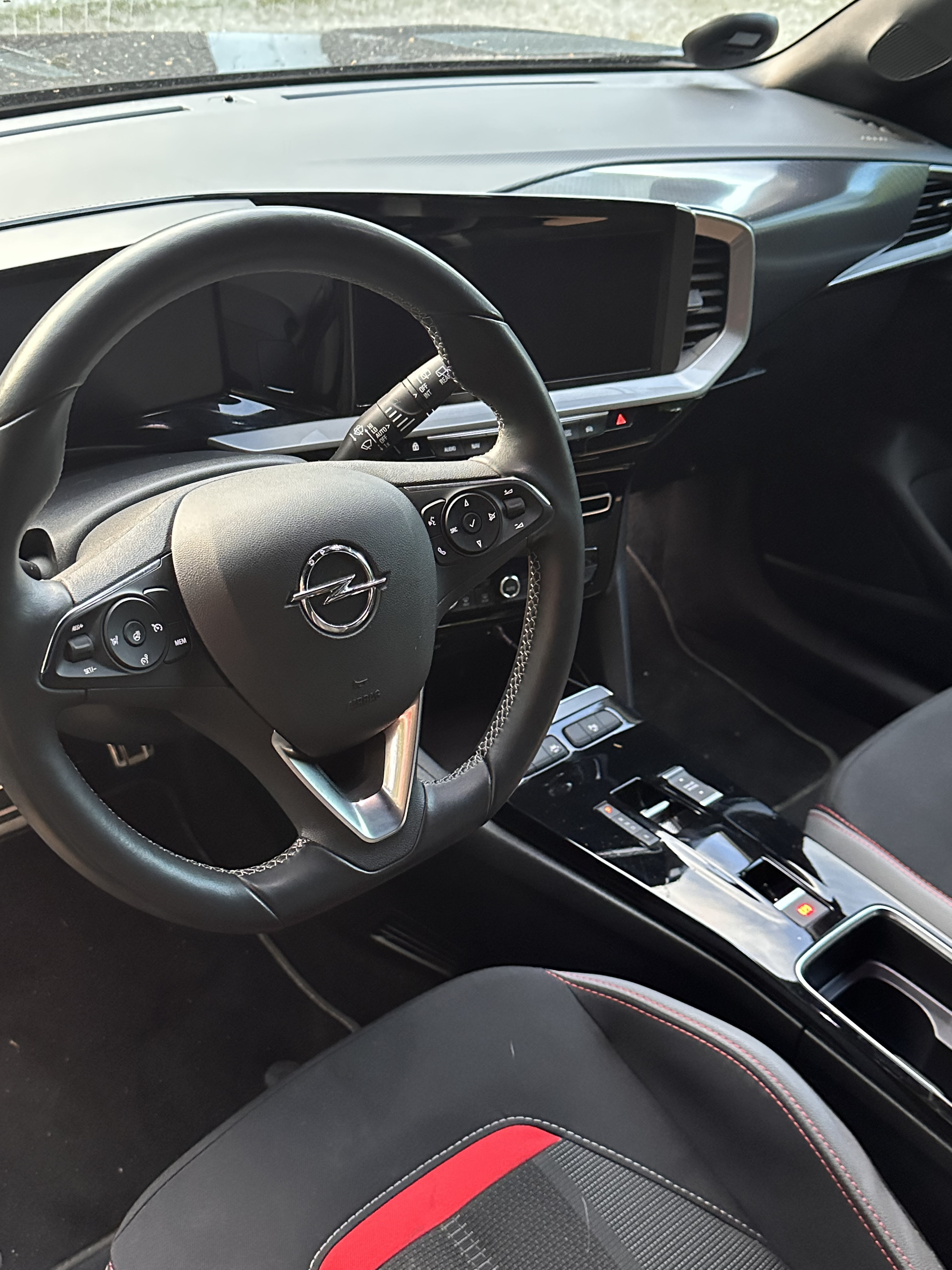 Sort Opel Mokka fra 2023