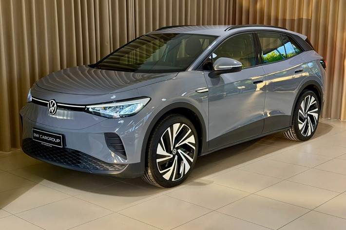 Grå VW ID.4 fra 2022 set udefra