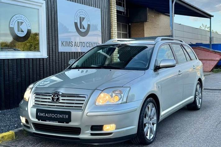undefined Toyota Avensis fra 2005