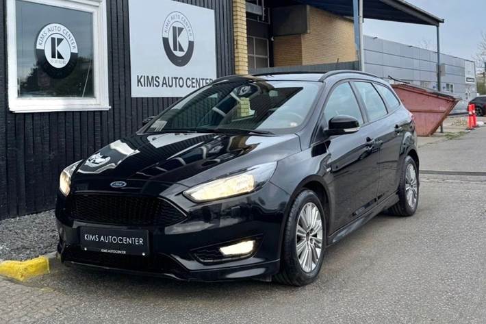 undefined Ford Focus fra 2018 set udefra