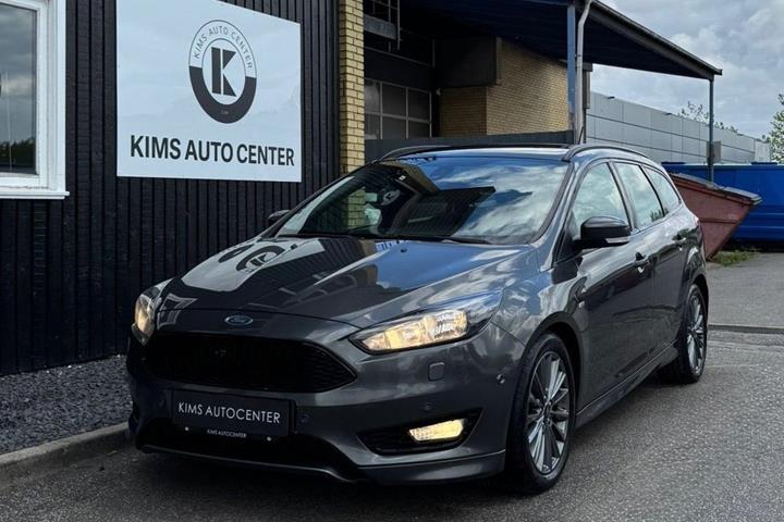 undefined Ford Focus fra 2018 set udefra