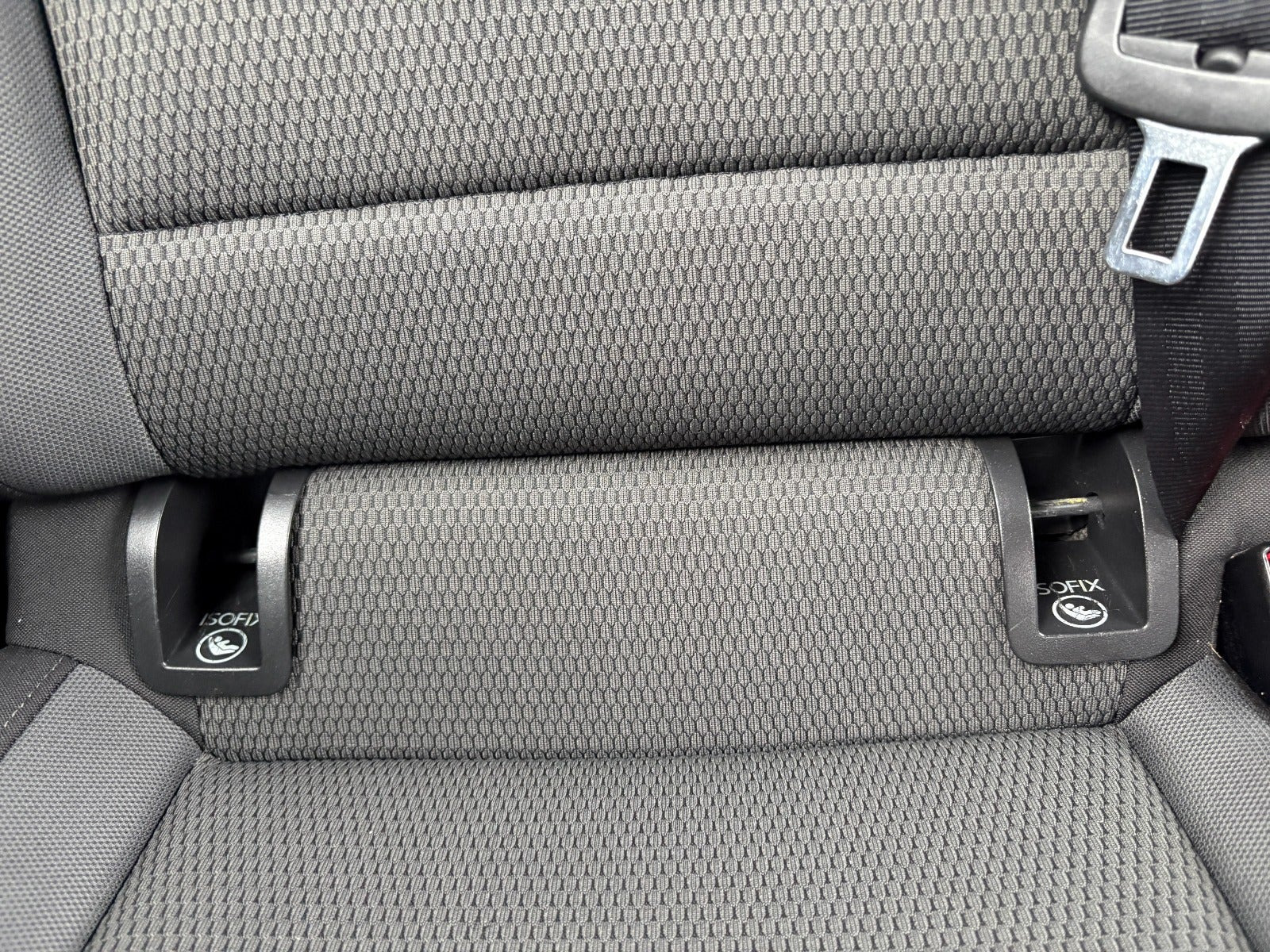 Grå VW Golf VII fra 2018