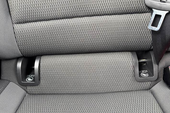 Grå VW Golf VII fra 2018