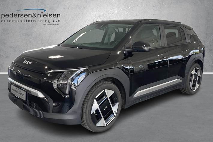 Sort Kia EV3 fra 2025 set udefra