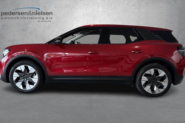 Rød Ford Explorer fra 2024