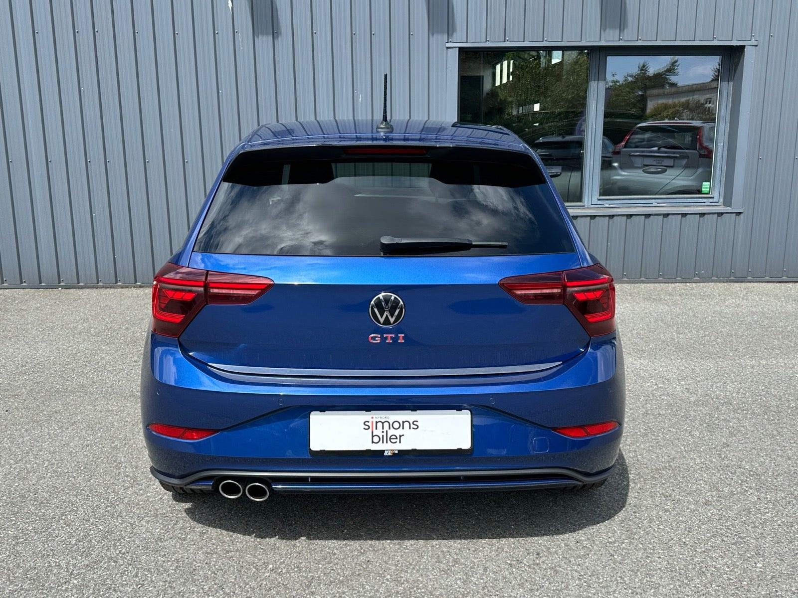 Blå VW Polo fra 2022