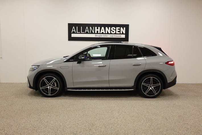 Grå Mercedes EQE500 SUV fra 2023
