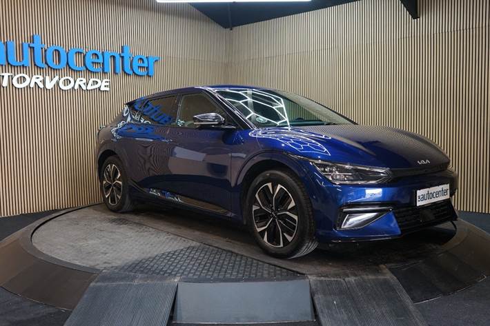 Blå Kia EV6 fra 2022