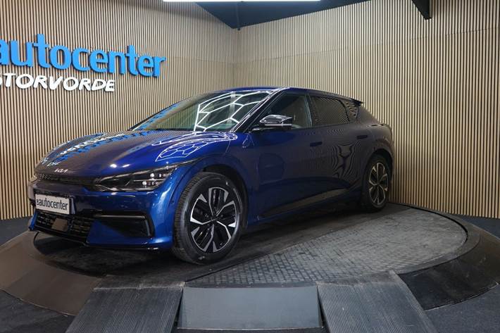 Blå Kia EV6 fra 2022
